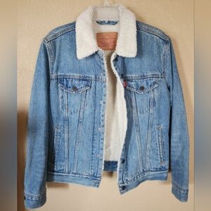 Levi's Light Blue Denim Jacket with Cream Sherpa Lining